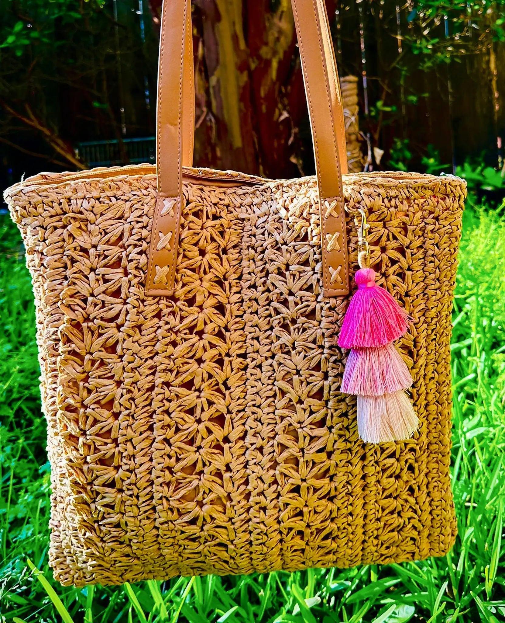 Spring Birdie Shoulder Bag - Handmade Straw Beach Bag - Sí Fashions